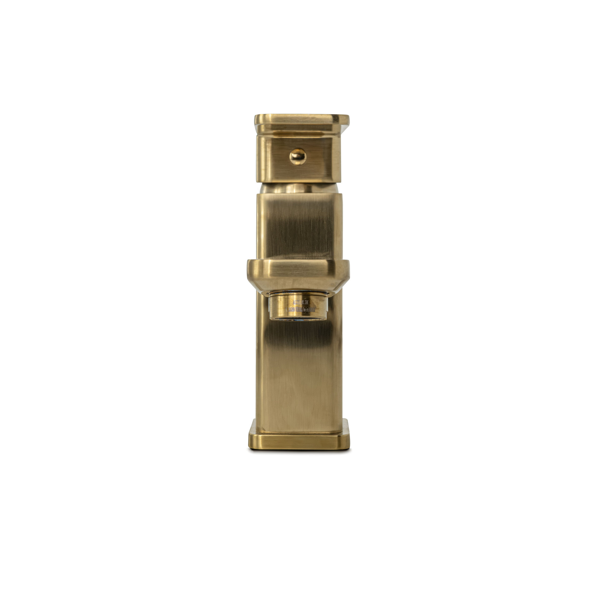 1-handle-bathroom-faucet-gold Metal in a kitchen