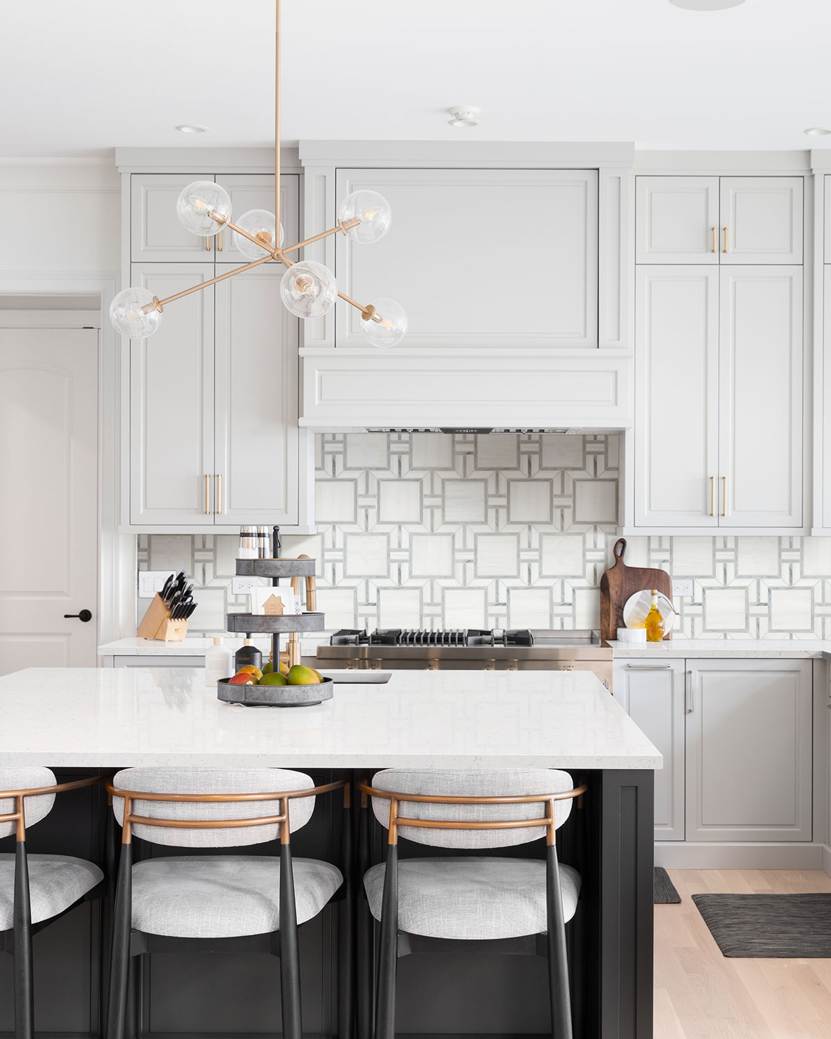 Alana Polished — installed in a kitchen (scene 1352)