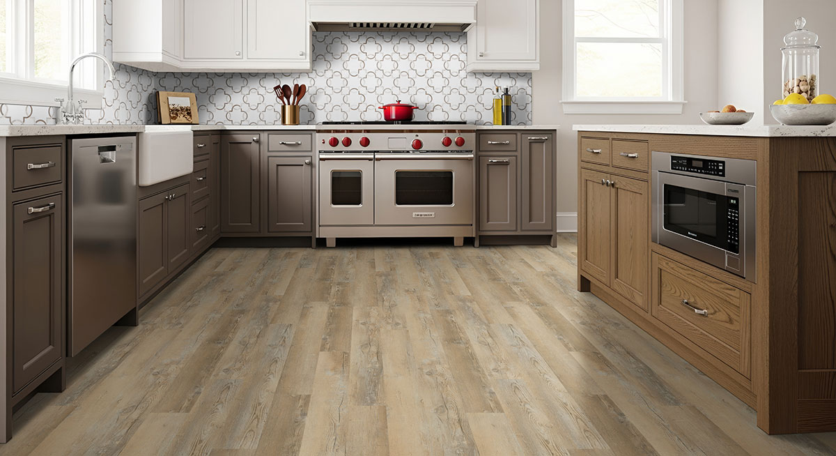 Bianco Quatrefoil Polished 10mm Tile — installed in a kitchen (scene 1615)