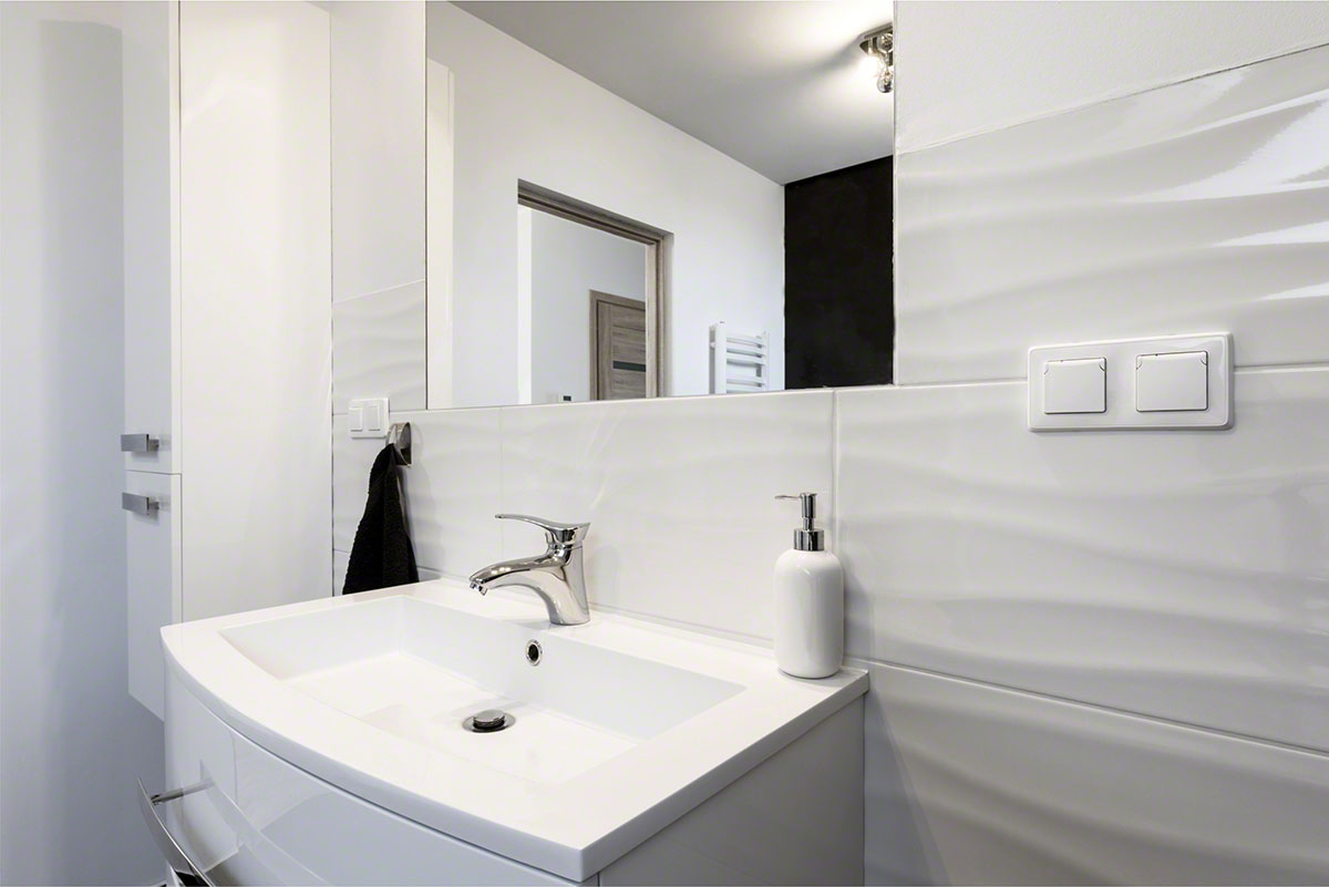 Wavy White — installed (view 1)