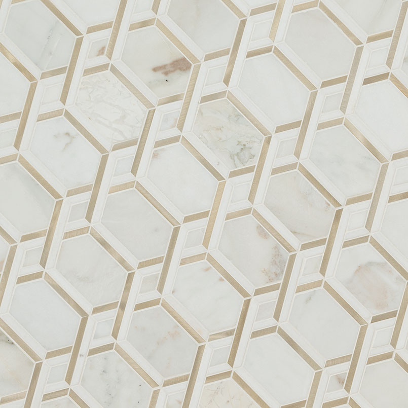 Luxor Royal Link Gold Pattern Glass in a kitchen