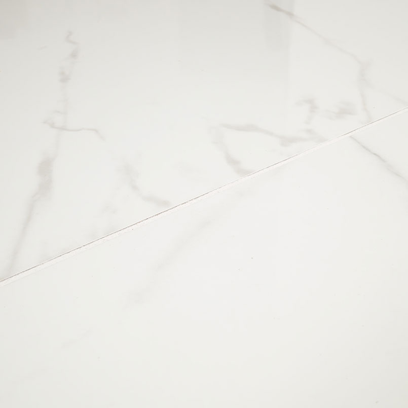Calacatta Venato Porcelain in a kitchen