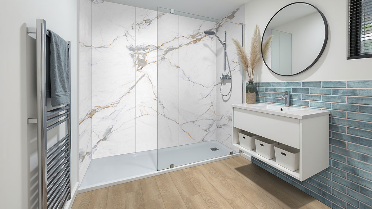 Azure Regal Calacatta — installed in a bathroom (scene 1145)