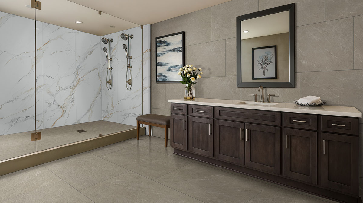 Calacatta Golden Mist — installed in a bathroom (scene 1141)